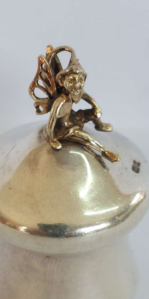 Amazing!! 1998 Carr's of Sheffield sterling silver tooth fairy 1st tooth box 18.6g Value R2950