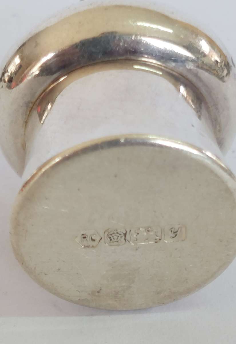 Amazing!! 1998 Carr's of Sheffield sterling silver tooth fairy 1st tooth box 18.6g Value R2950