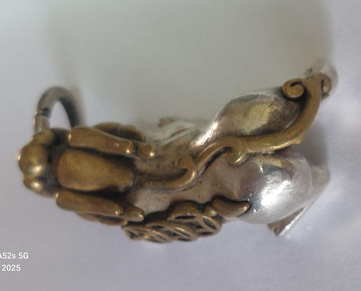 AMAZING!! vintage Chinese sterling silver & bronze fortune money dragon pendant 15.2g Value R1800