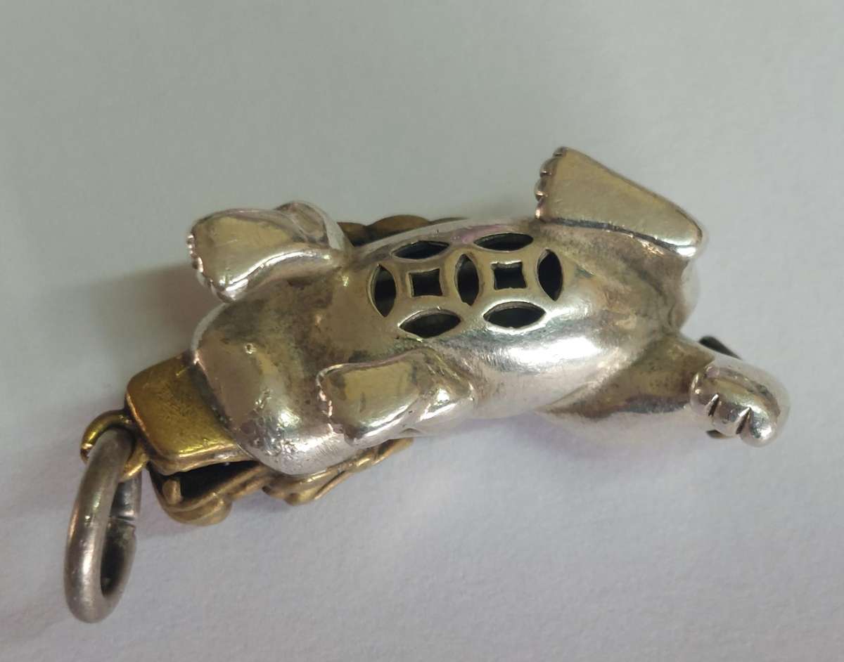 AMAZING!! vintage Chinese sterling silver & bronze fortune money dragon pendant 15.2g Value R1800