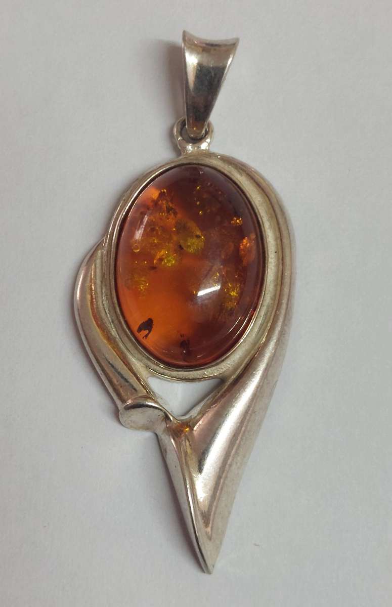 Stunning hallmarked Polish silver Baltic amber pendant 5.8g