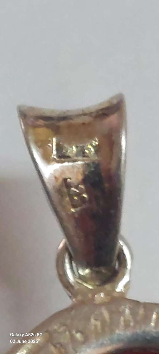 Stunning hallmarked Polish silver Baltic amber pendant 5.8g