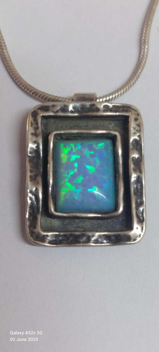 Designer Shablool Didae sterling silver fire opal necklace 8.1g Value R1500