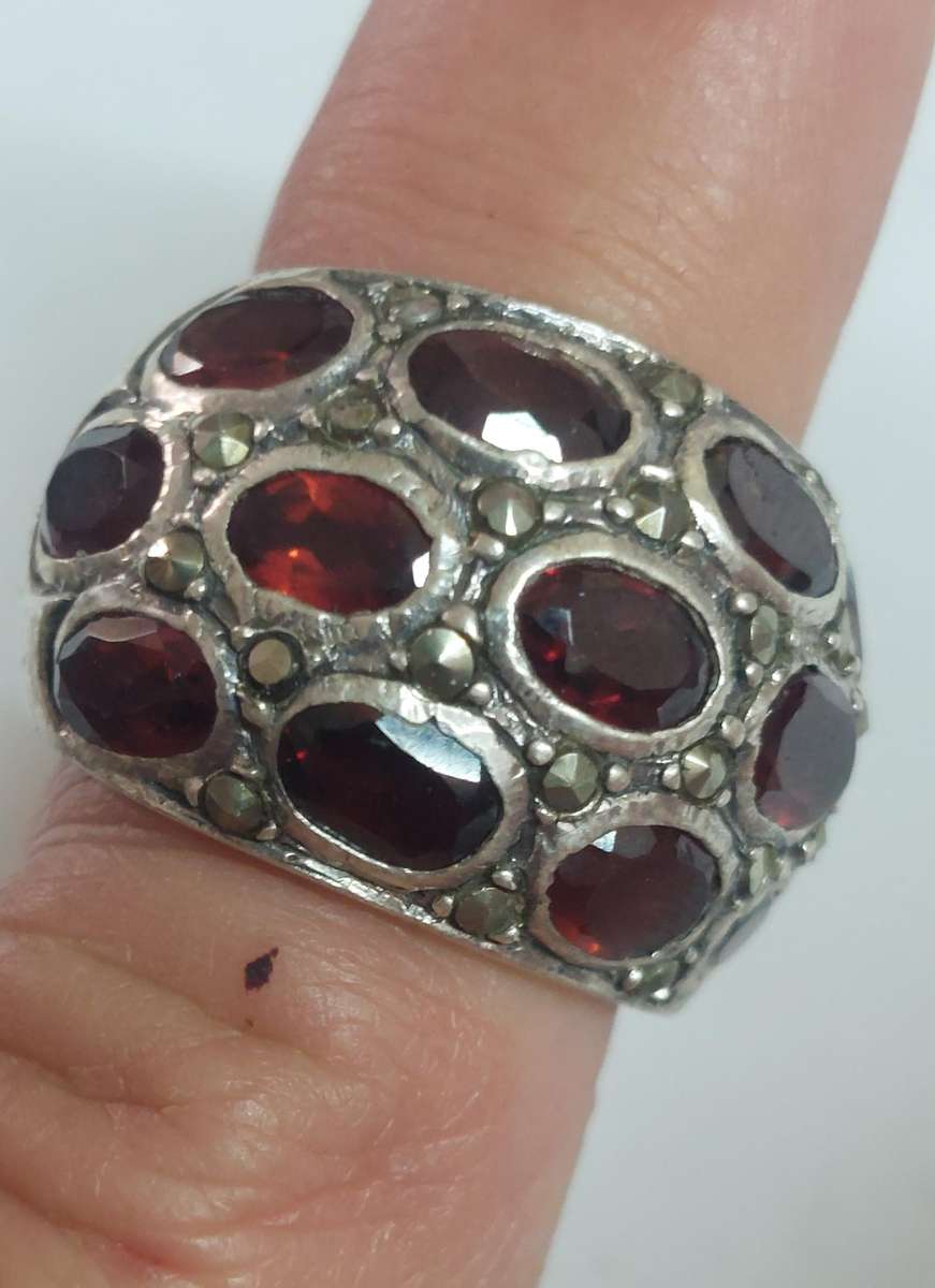 WOW!! Large Vintage sterling silver garnet & marcasite ring 14.5g amazing!!!