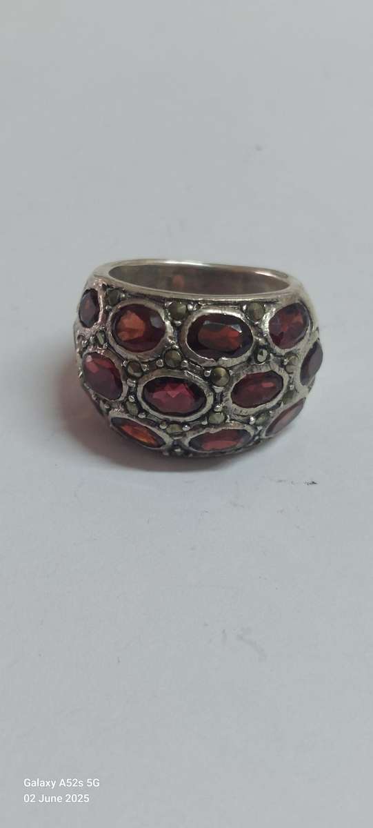 WOW!! Large Vintage sterling silver garnet & marcasite ring 14.5g amazing!!!