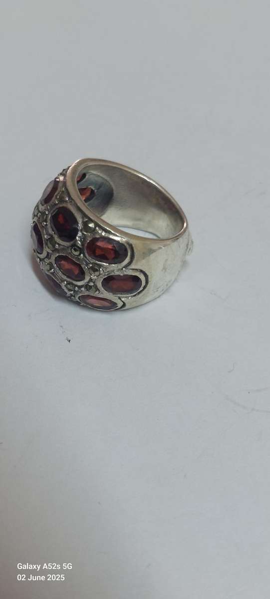 WOW!! Large Vintage sterling silver garnet & marcasite ring 14.5g amazing!!!