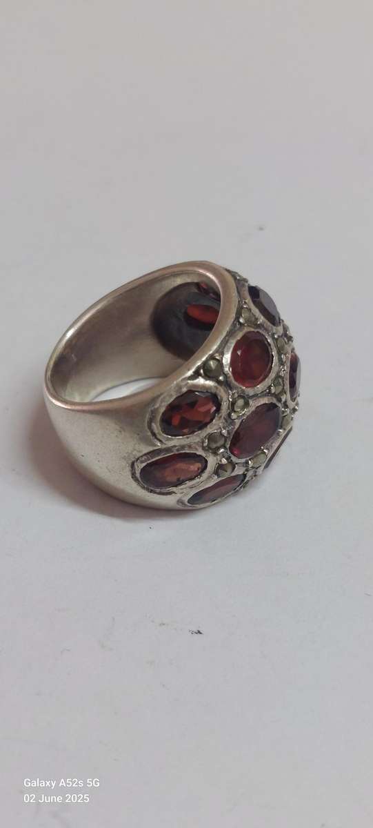 WOW!! Large Vintage sterling silver garnet & marcasite ring 14.5g amazing!!!