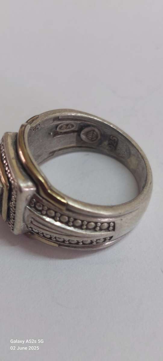 Amazing!! Vintage sterling silver & 9ct gold diamond ring 6.4g WOW!!