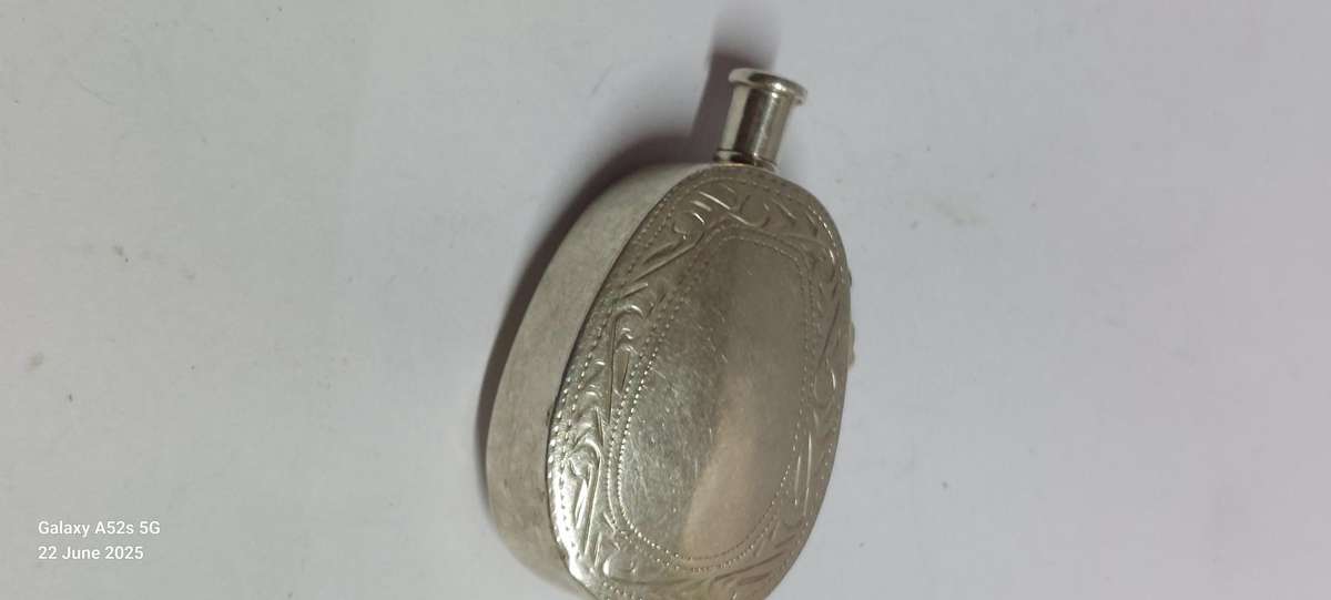 Gorgeous vintage sterling silver perfume bottle pendant 10.1g