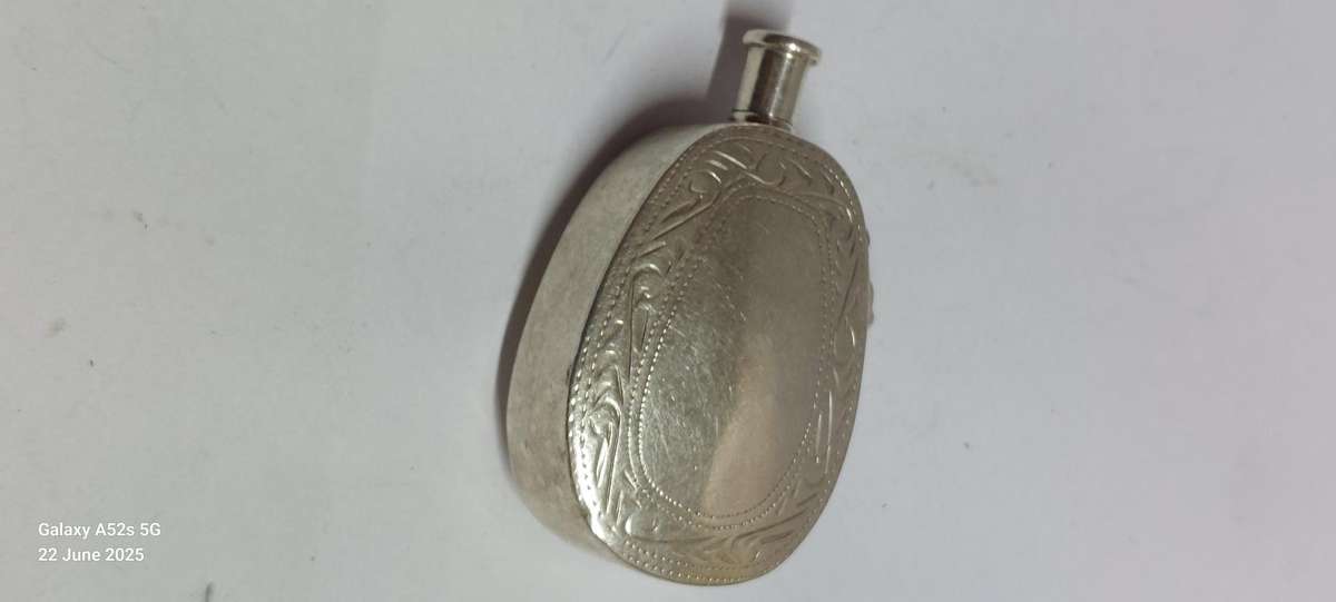Gorgeous vintage sterling silver perfume bottle pendant 10.1g