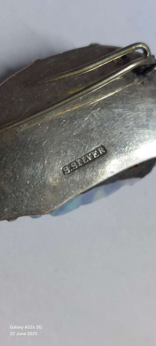 Amazing rare large sterling silver rough opal brooch 16.5g