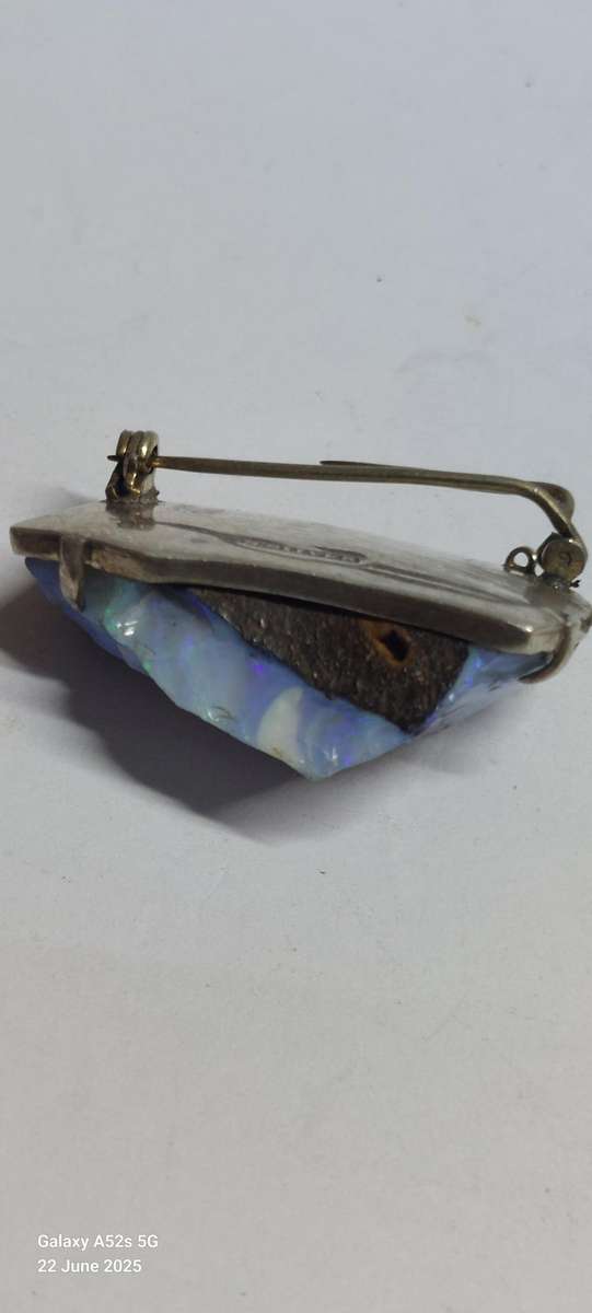 Amazing rare large sterling silver rough opal brooch 16.5g