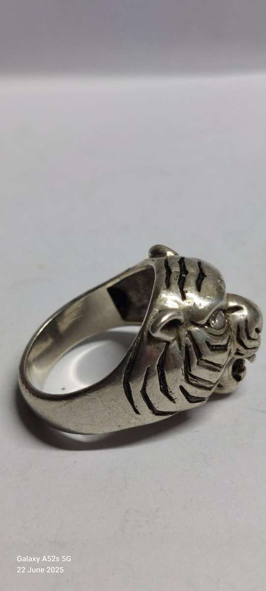 Magnificent large sterling silver cz tiger ring 12.7g