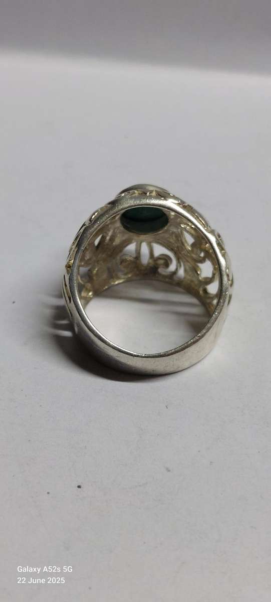 Spectacular vintage sterling silver turquoise ring 8.2g