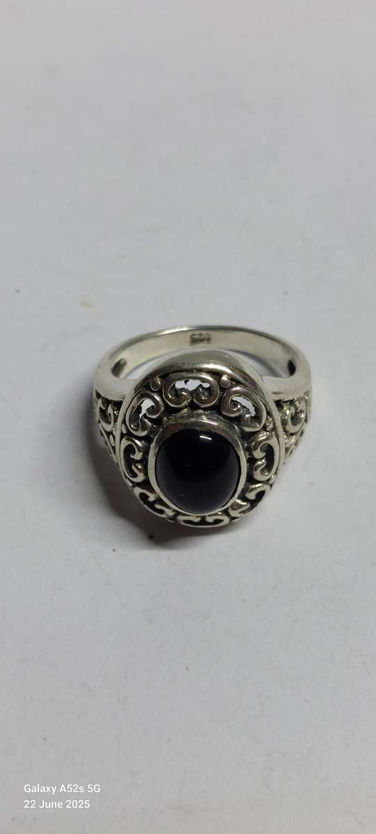 Amazing vintage sterling silver onyx ring 5.8g