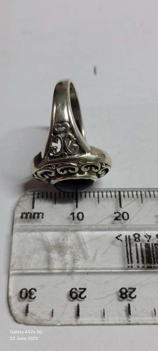 Amazing vintage sterling silver onyx ring 5.8g