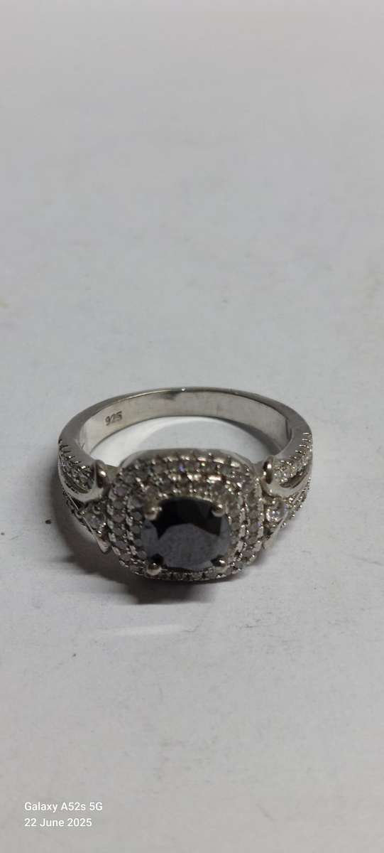 Gorgeous sterling silver black moisonite & cz ring 4.6g
