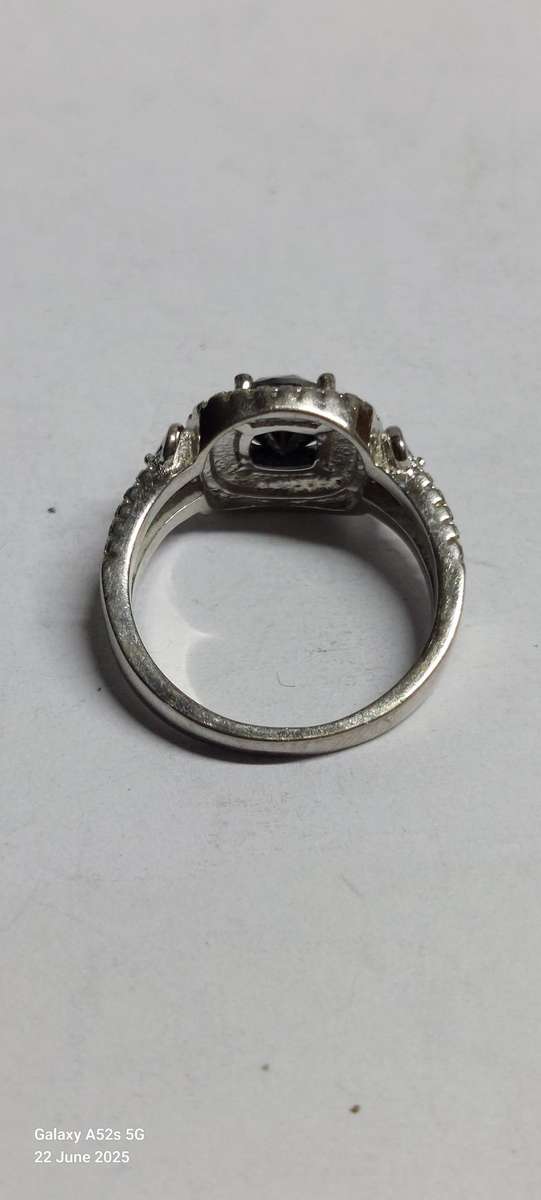 Gorgeous sterling silver black moisonite & cz ring 4.6g