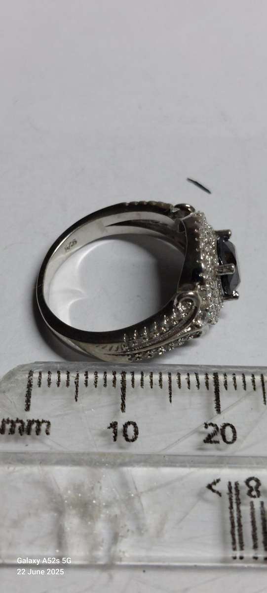 Gorgeous sterling silver black moisonite & cz ring 4.6g
