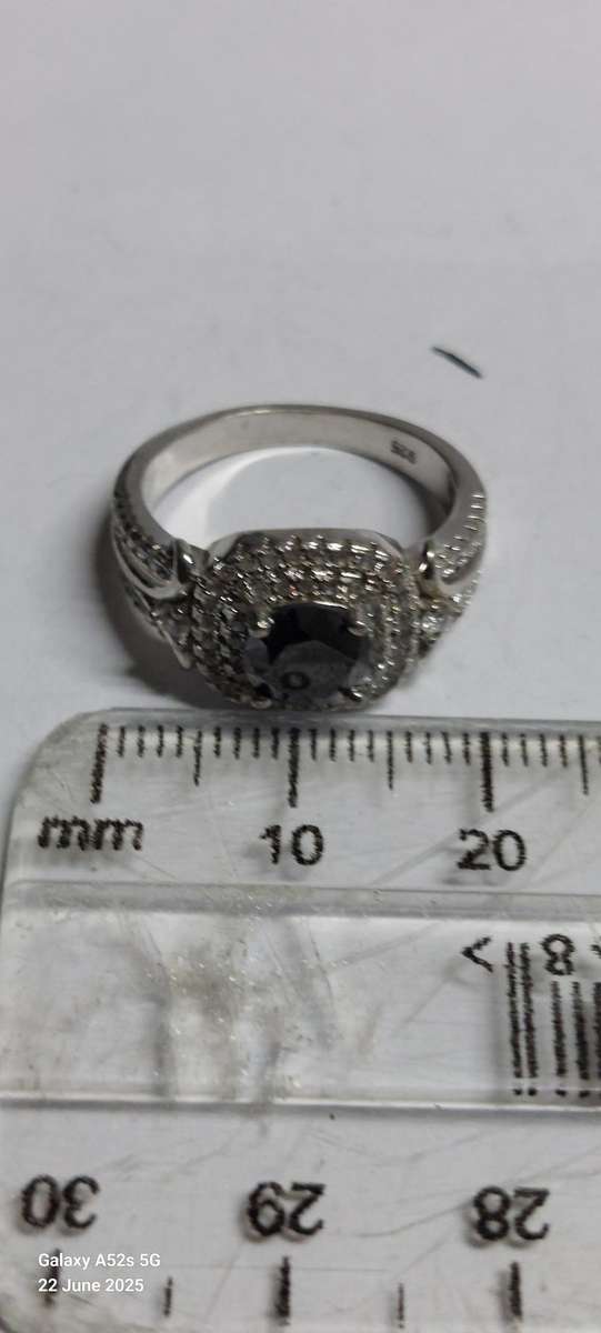 Gorgeous sterling silver black moisonite & cz ring 4.6g