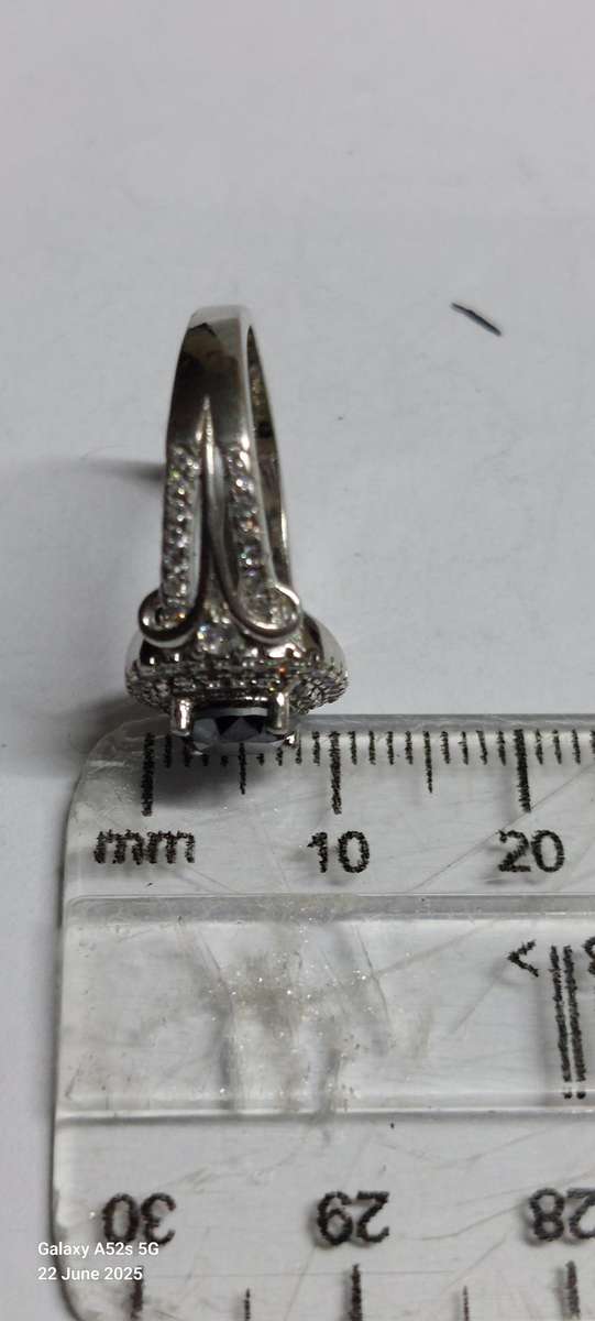 Gorgeous sterling silver black moisonite & cz ring 4.6g