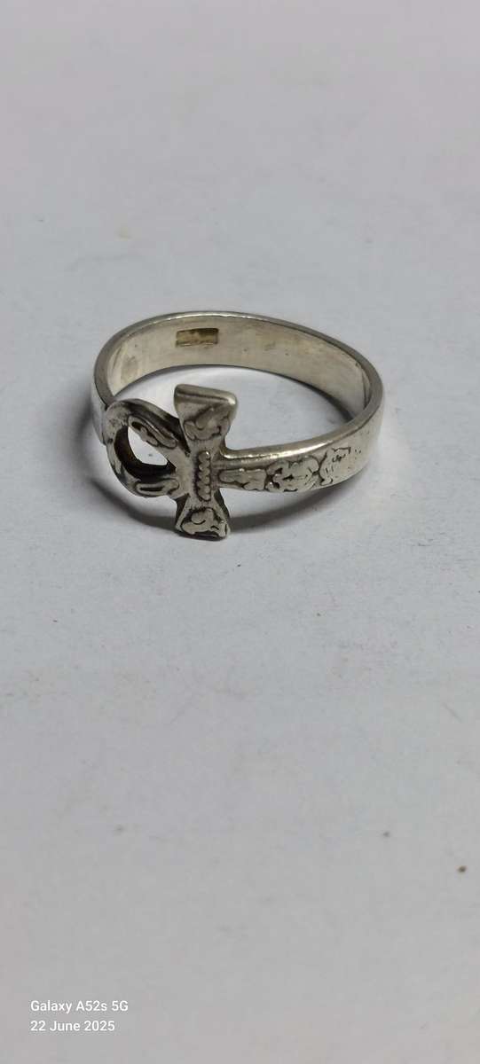 Vintage hallmarked Egyptian sterling silver Ankh ring 3.6g