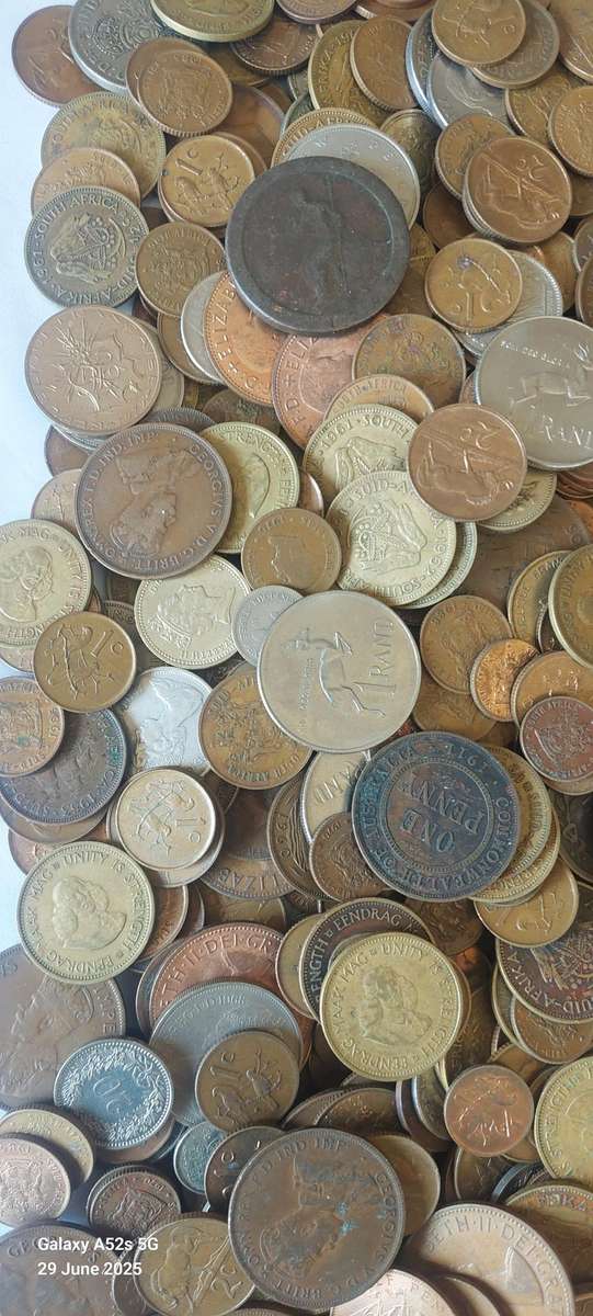 Large Collection of Coins - SA & International - 4481g