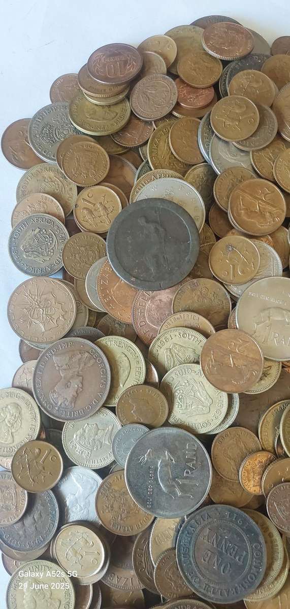 Large Collection of Coins - SA & International - 4481g