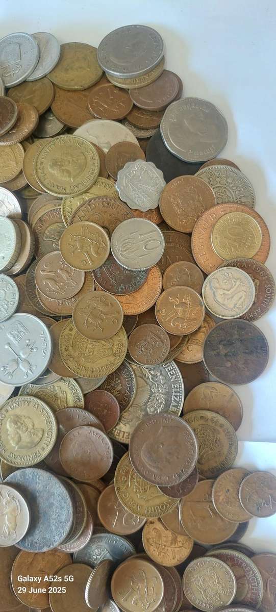 Large Collection of Coins - SA & International - 4481g