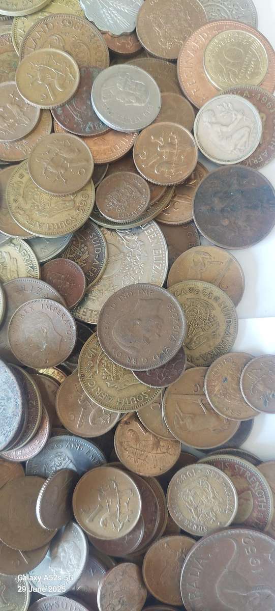 Large Collection of Coins - SA & International - 4481g