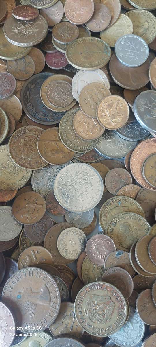 Large Collection of Coins - SA & International - 4481g