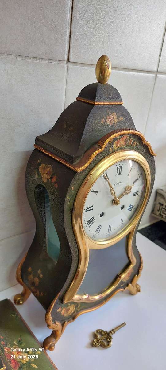 Vintage Le Castel clock with mantle sconce 100% working & chimes beautifully Value R3950