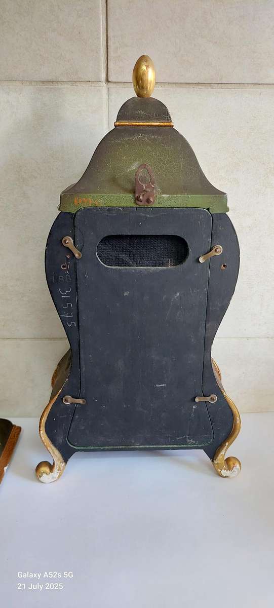 Vintage Le Castel clock with mantle sconce 100% working & chimes beautifully Value R3950