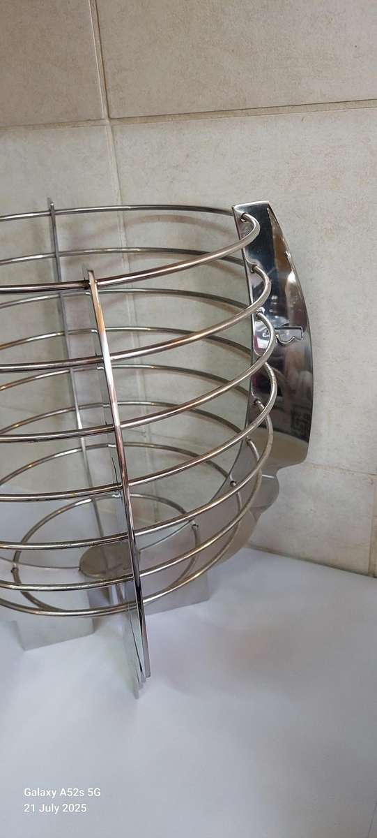 Stunning large Carrol Boyes stainless steel man fruit basket Value R2500