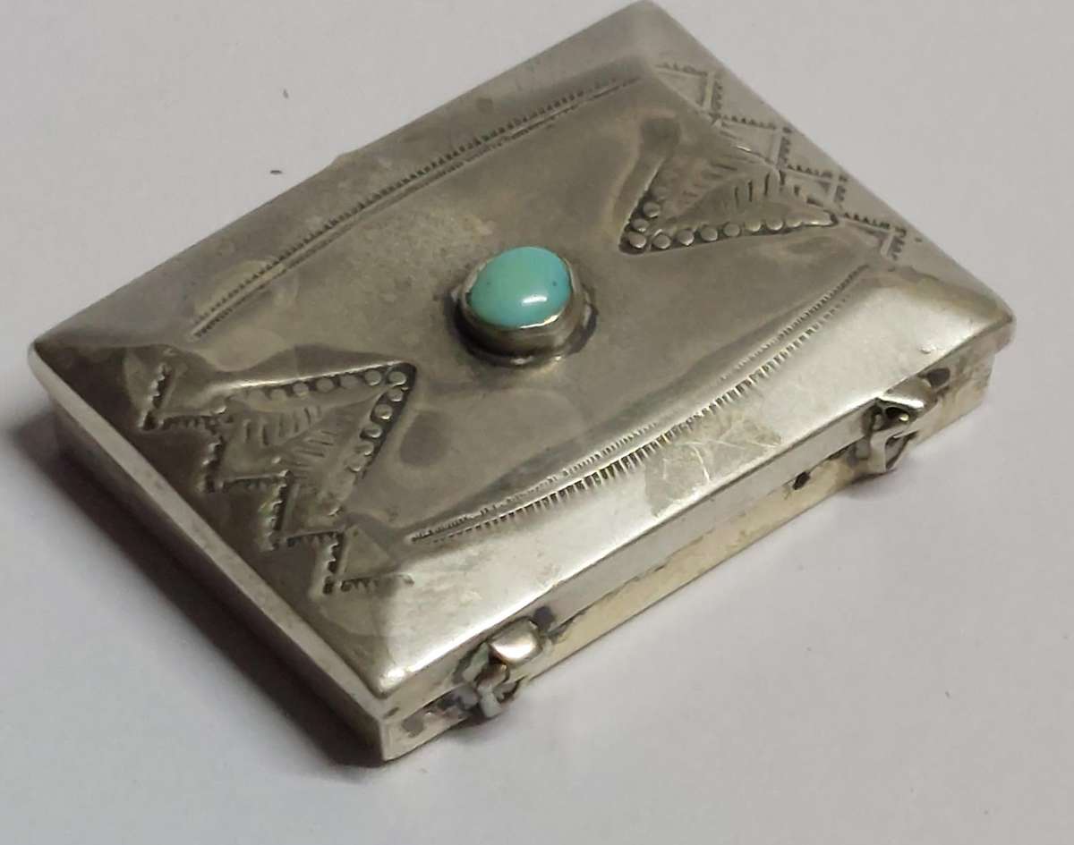 Rare vintage Navajo sterling silver turquoise pill box 9.5g