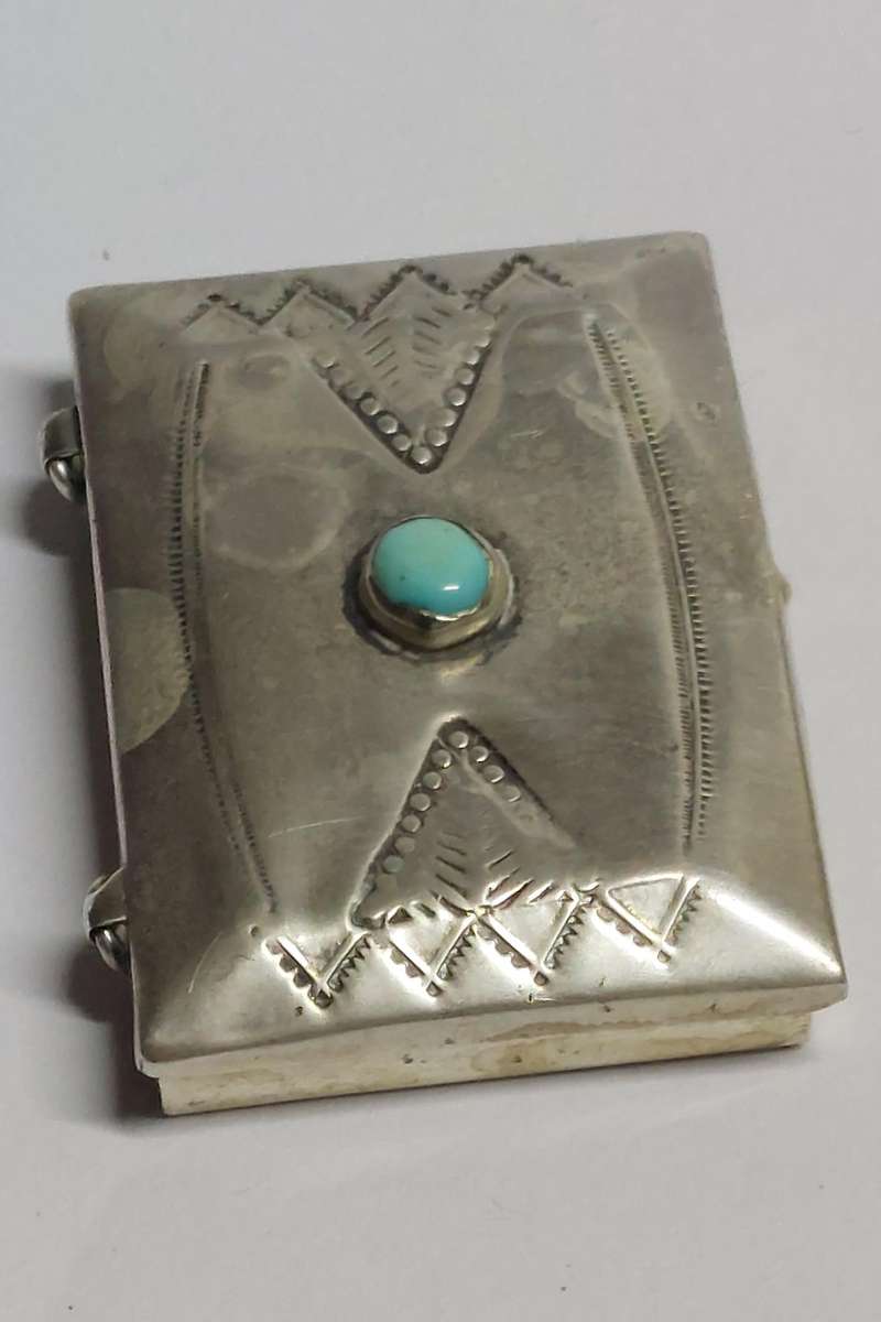 Rare vintage Navajo sterling silver turquoise pill box 9.5g