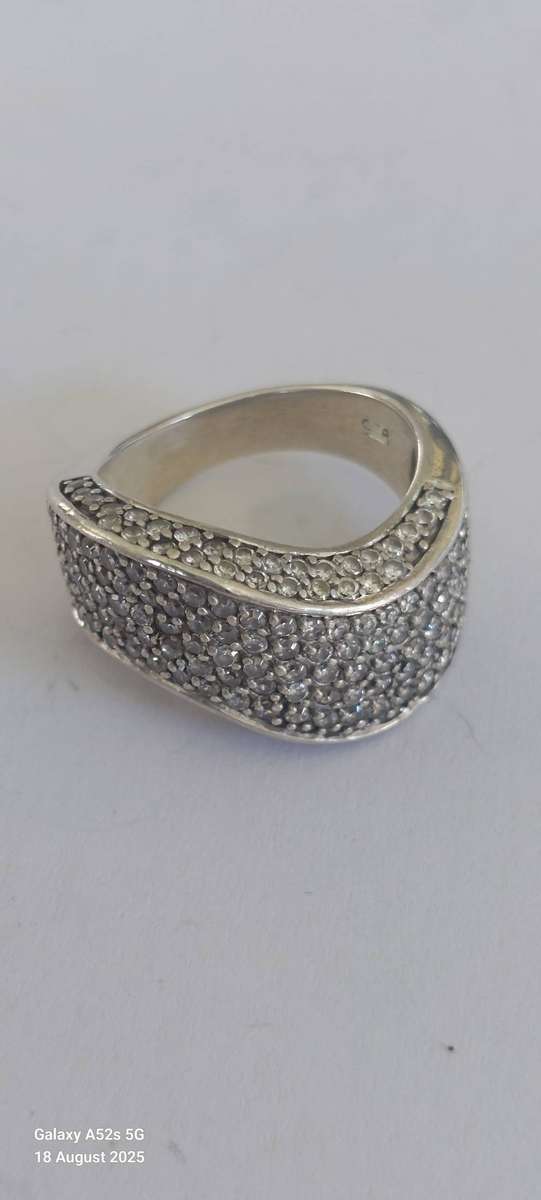 Spectacular vintage sterling silver cz ring 7.5g
