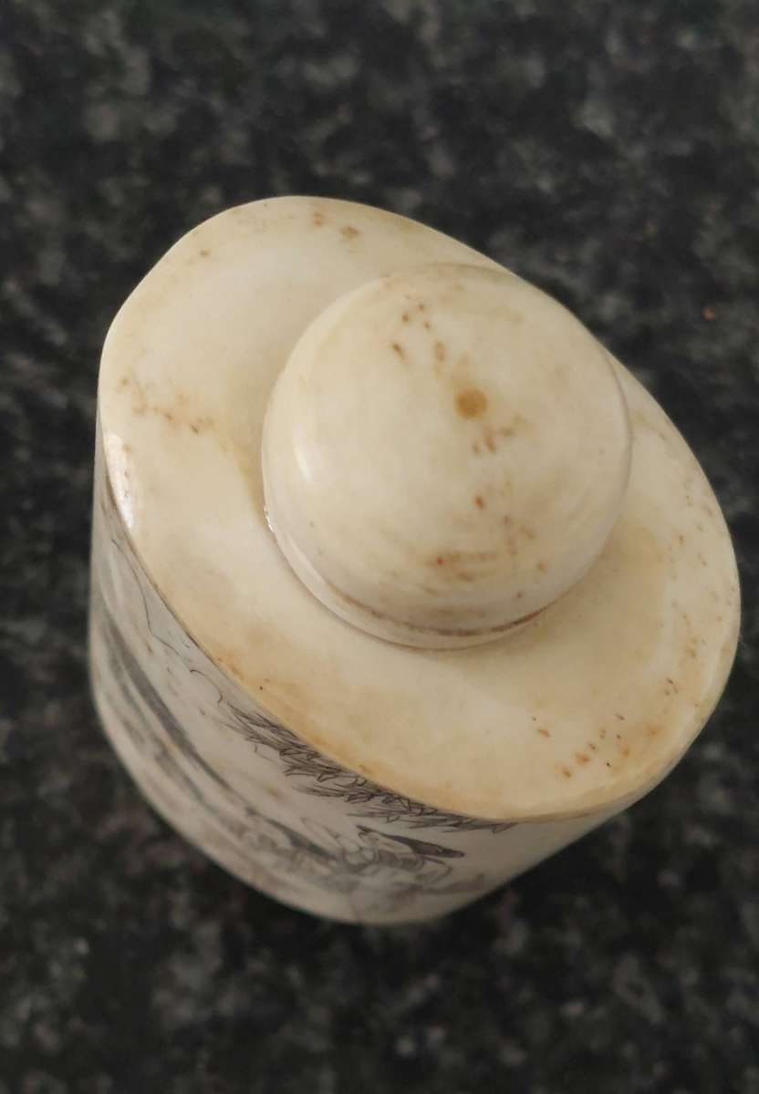 Another Antique Chinese oxbone scrimshaw snuff bottle Value R1500