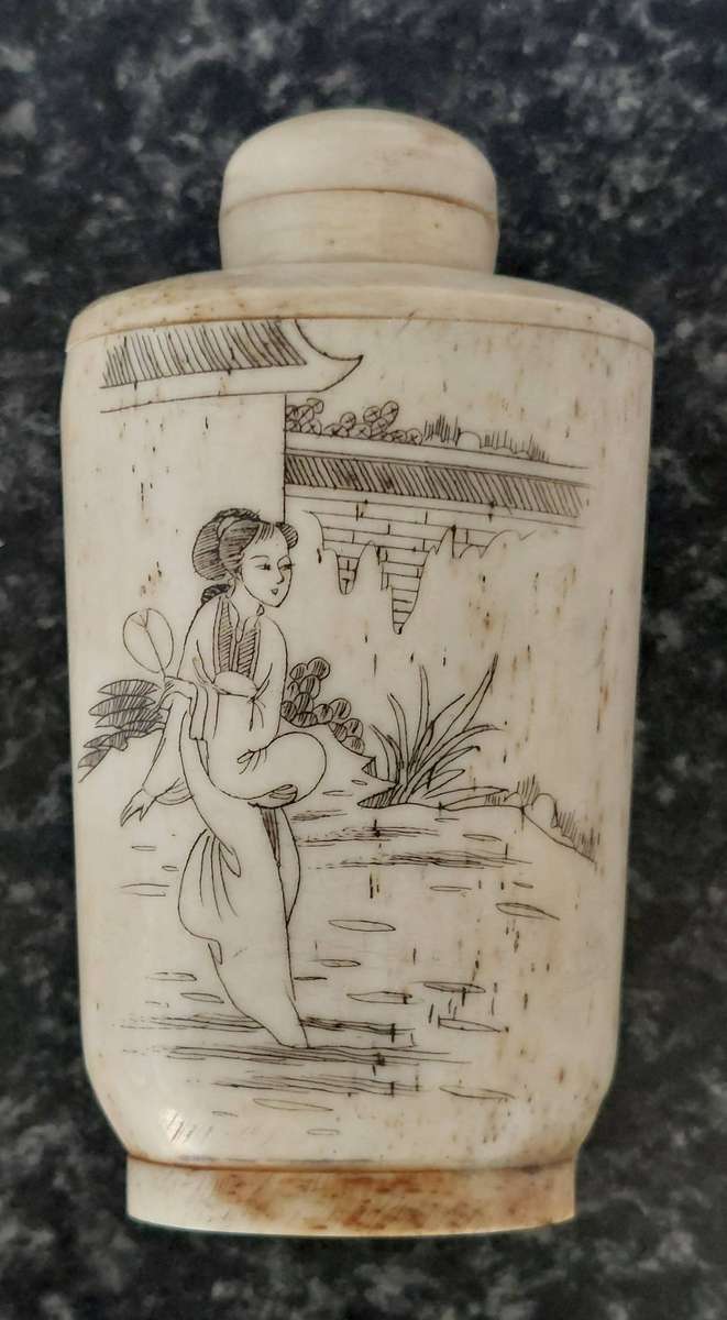 Another Antique Chinese oxbone scrimshaw snuff bottle Value R1500