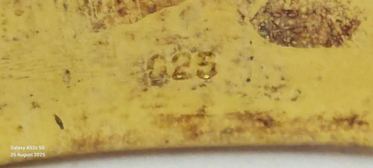 Vintage Irish 24ct gold plated sterling silver Claddagh bangle 23.4g Value R2500