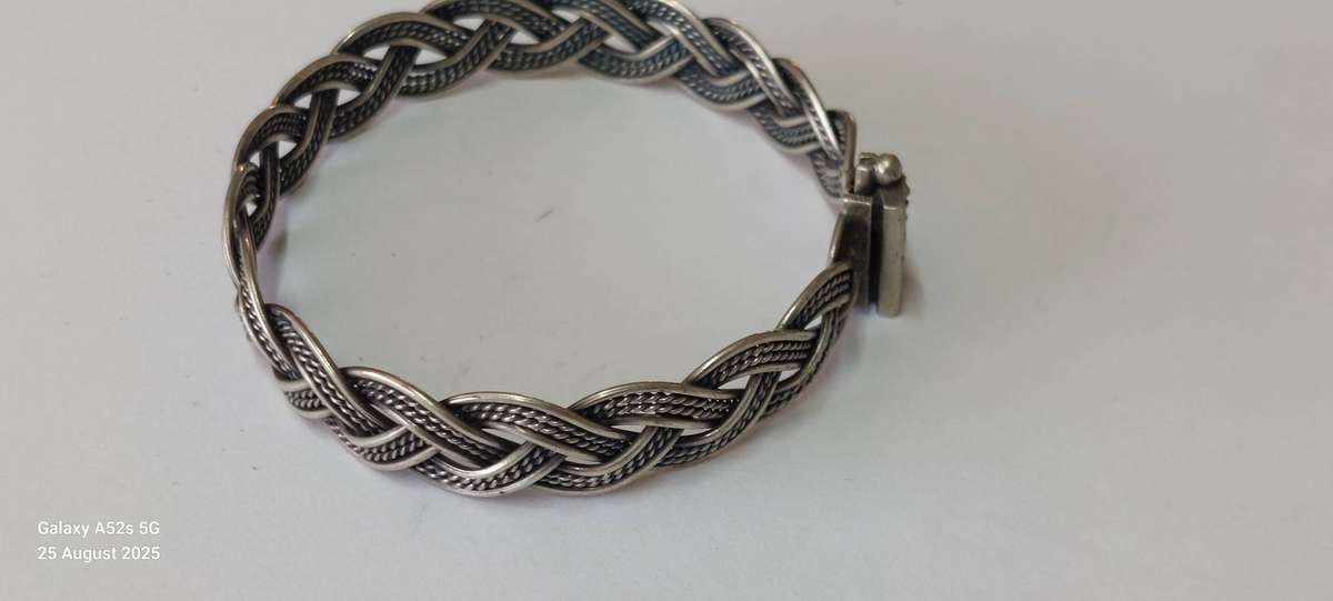 Spectacular vintage sterling silver woven look bracelet 20.1g