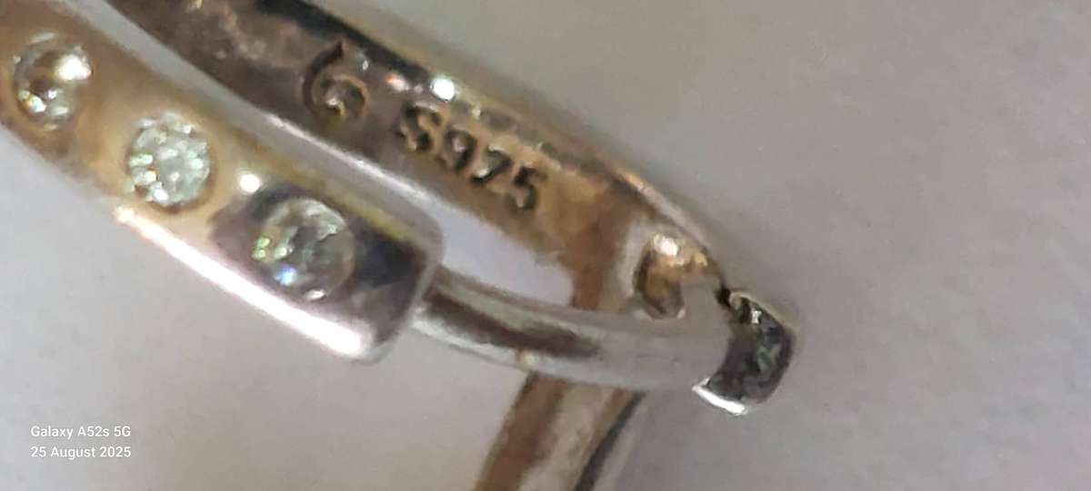 Exquisite sterling silver cz cuff earrings 3.7g