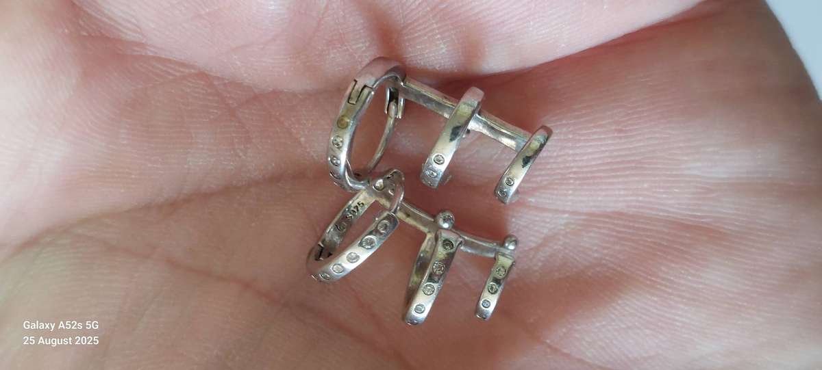 Exquisite sterling silver cz cuff earrings 3.7g