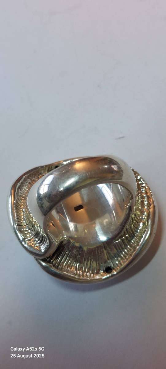 Exquisite large sterling silver rose ring 9.6g