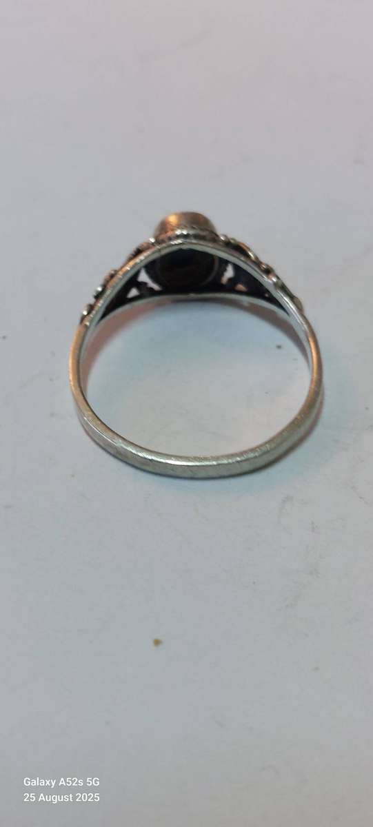 Lovely vintage sterling silver turquoise ring 1.7g