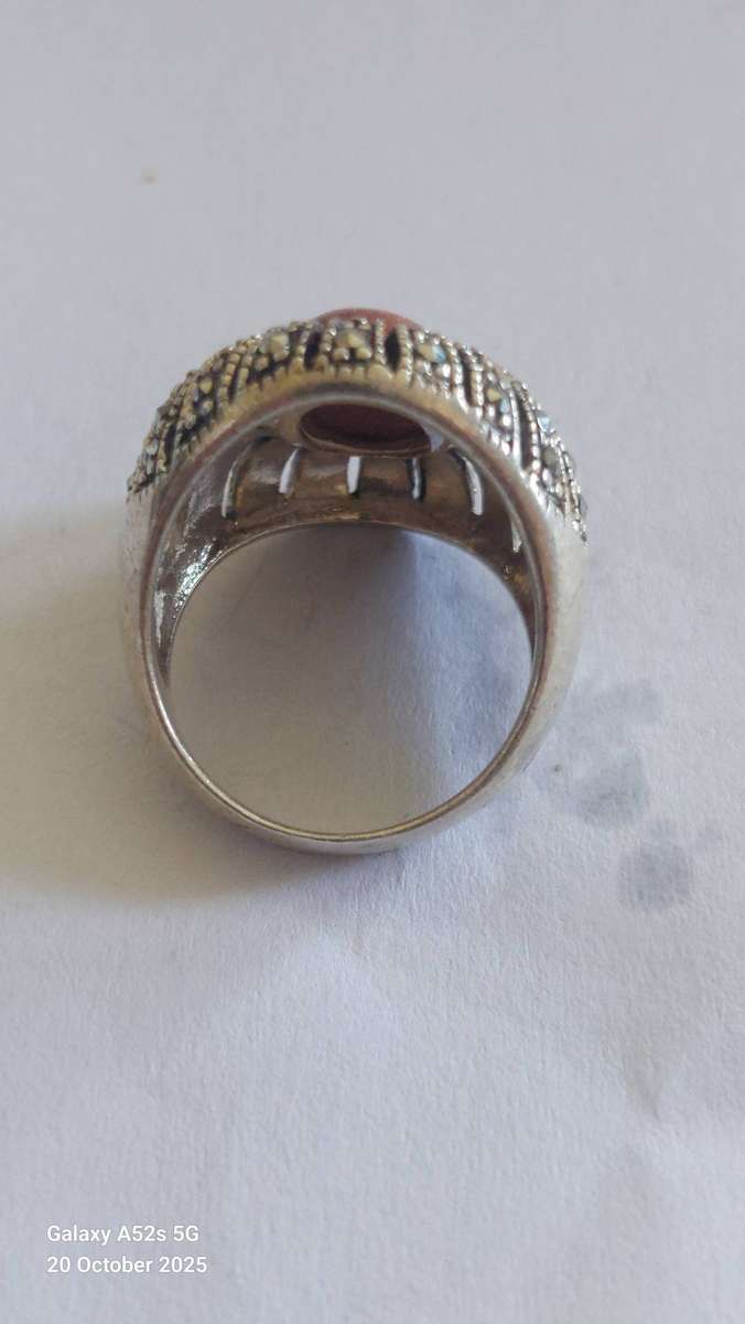 Stunning vintage sterling silver Goldstone & marcasite ring 7.2g