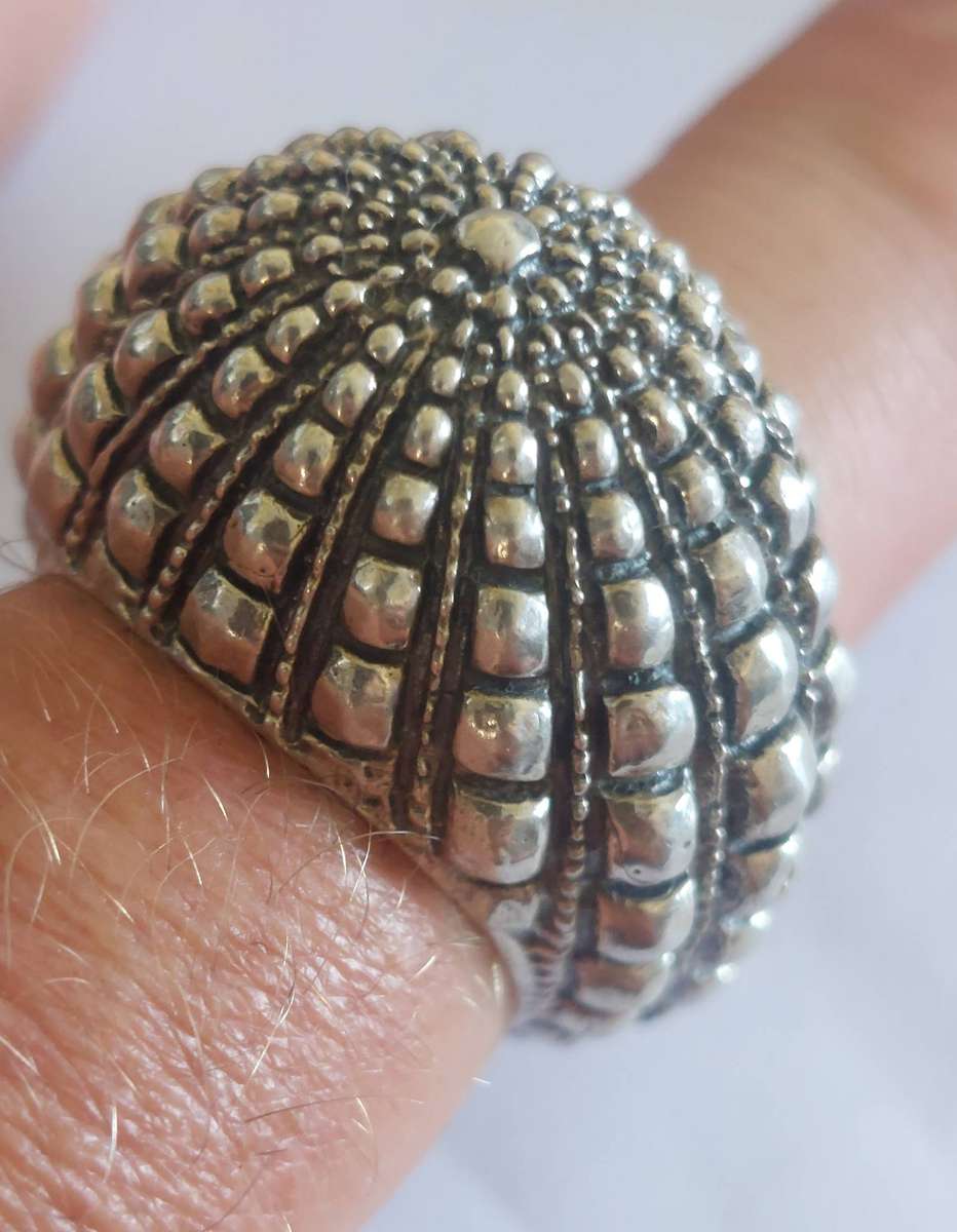 Spectacular!! Signed Italian designer organic form ring 27g Value R4500