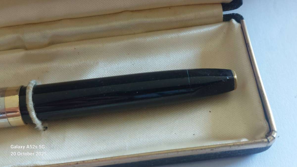 Rare!! 1959 Scheaffer PFM IV black snorkel 14ct gold nib fountain pen Value R4950