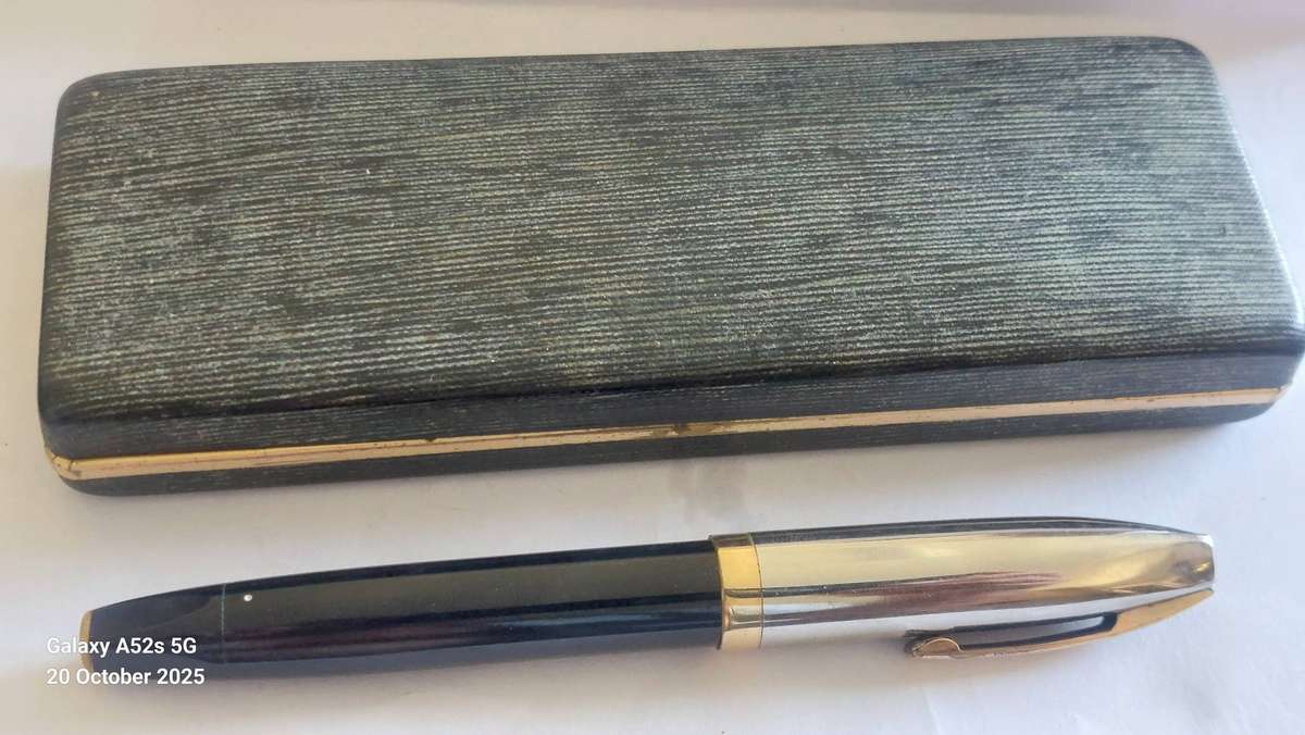 Rare!! 1959 Scheaffer PFM IV black snorkel 14ct gold nib fountain pen Value R4950