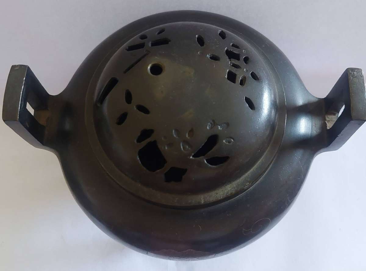 Very Rare! 19th century Japanese bronze censor circa 1870's Value R5500